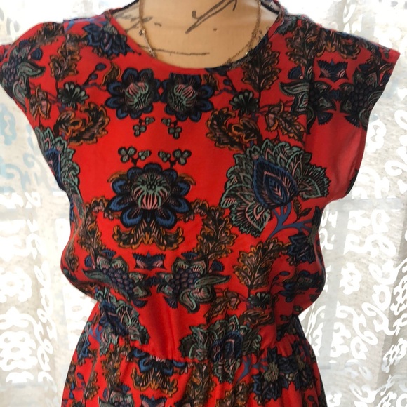 Red midi dress - Collective Concepts - Picture 2 of 4